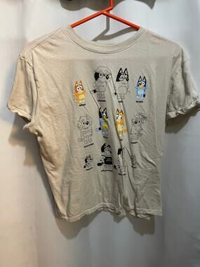 Bluey show large t shirt like new